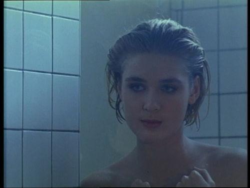 艾曼妞7在线观看,激情燃烧的禁忌之旅